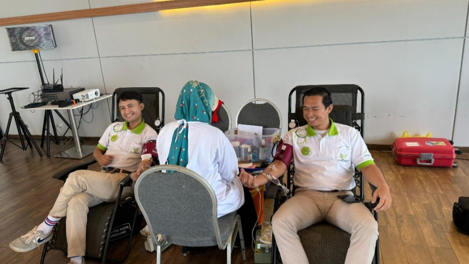 Zest Sukajadi Bandung menggelar acara donor darah diselenggarakan pada 6 Oktober 2024 bekerjasama dengan Palang Merah Indonesia (PMI) Kota Bandung