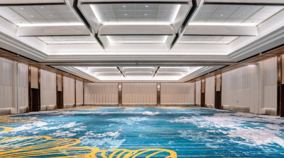 JS Luwansa Hotel and Convention Center Grand Ballroom Terbaru