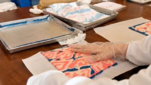 JS Luwansa Hotel and Convention Center Rayakan Hari Batik Nasional 2026 Melalui Kreasi Bolu Kukus Bermotif Batik